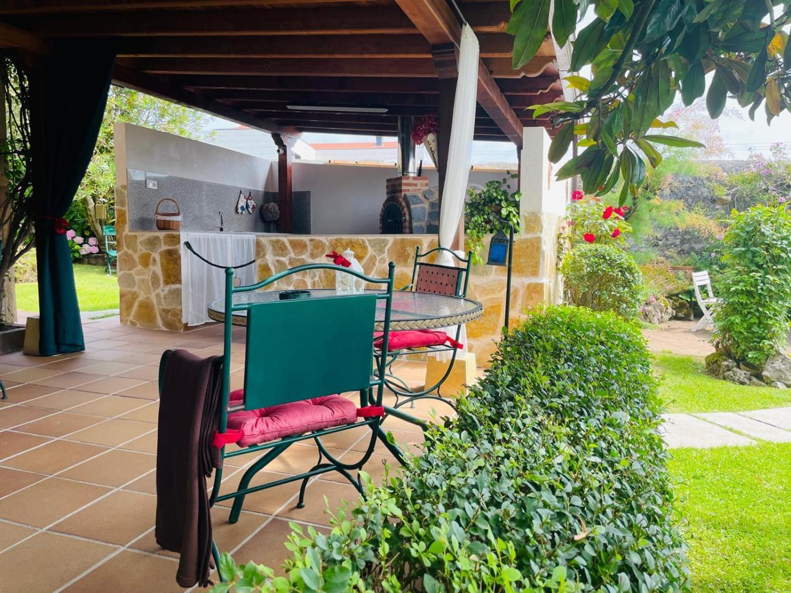 Hosteria Las Fuentes Rubayo Exteriör bild